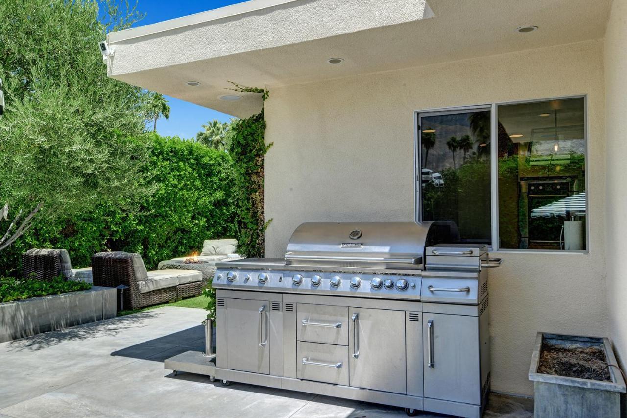 Canyon Palms Estate- Ultra-Luxe, Pool, Spa, Firepit, Outdoor Kitchen & More Palm Springs Exterior photo